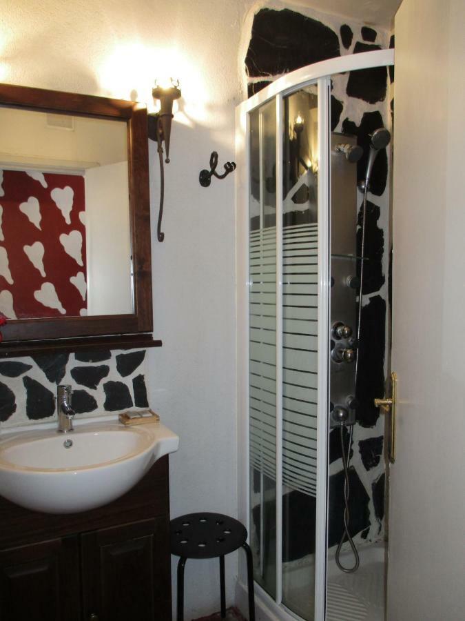 A Casa Da Fonte Hotel Muros Bagian luar foto