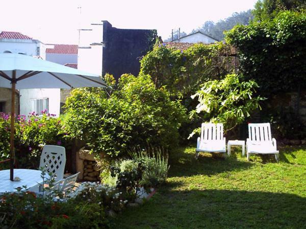 A Casa Da Fonte Hotel Muros Bagian luar foto
